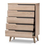Scandinavian 5-Drawer Chest in Oak Finish