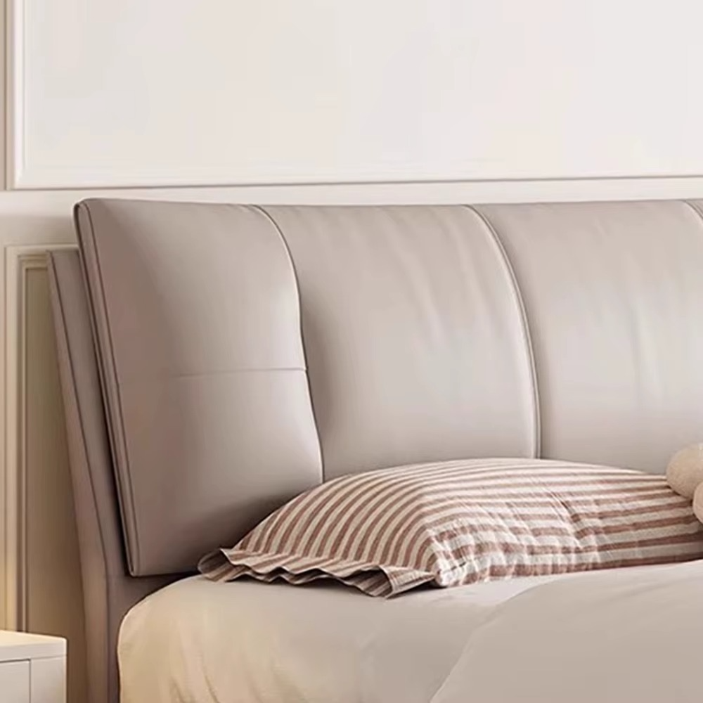 Upholstered Fancy Bed European Luxury Two Persons Sleeping Bed