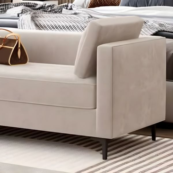 Modern Sleek Style Bedroom Bench.